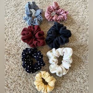 Set of 7 Brandy Melville Scrunchies